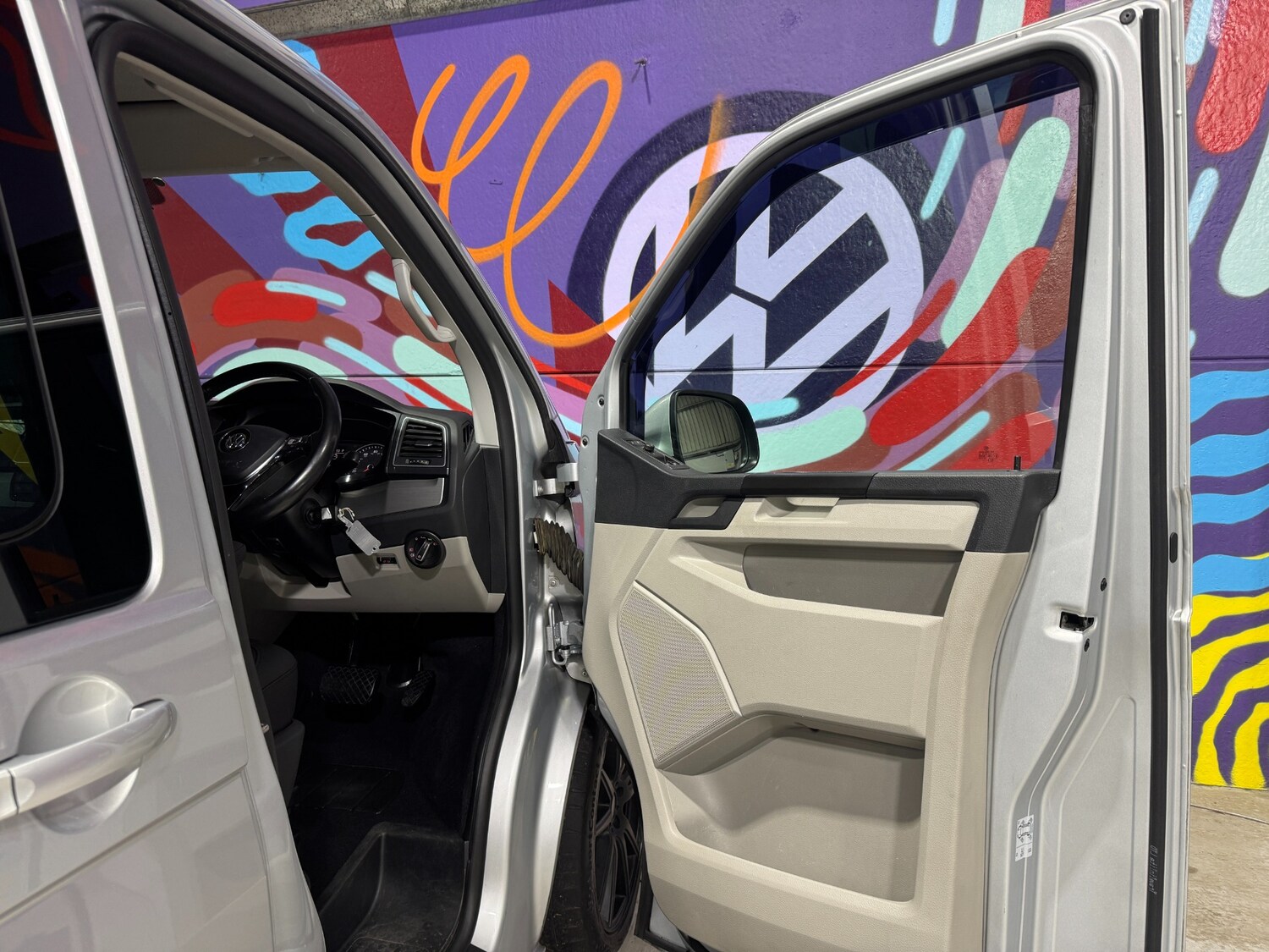 Used Volkswagen Transporter 2017 for sale - 77364425: Photo 38