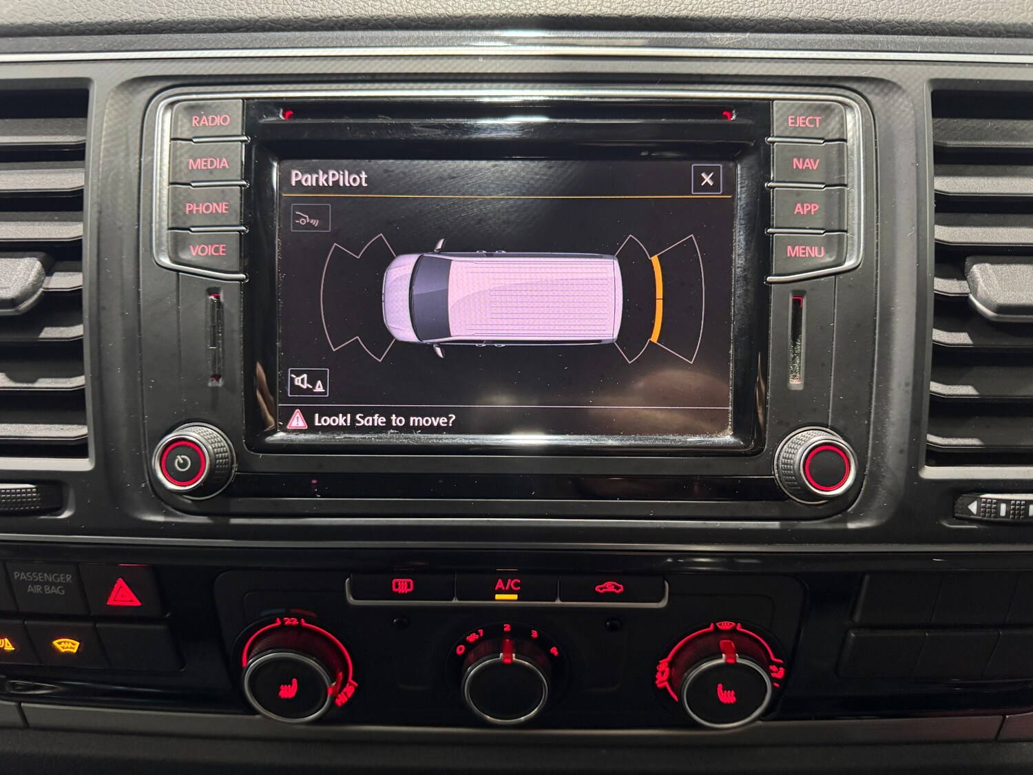 Used Volkswagen Transporter 2017 for sale - 77364425: Photo 47