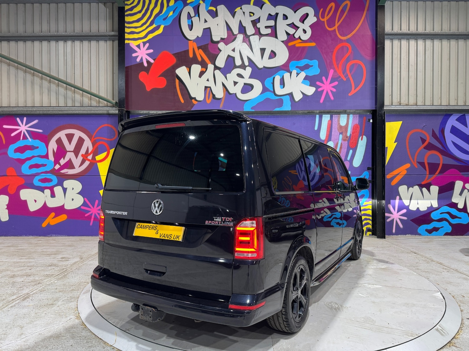 Used Volkswagen Transporter 2018 for sale - 76352179: Photo 16