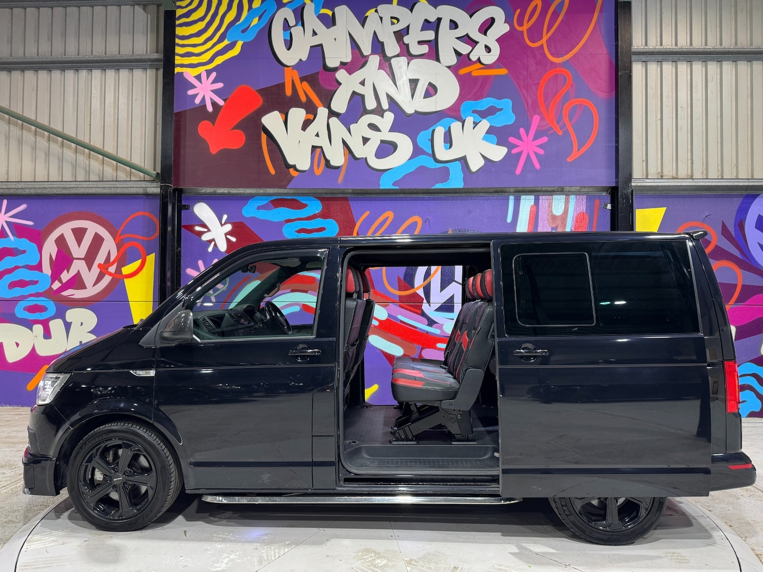 Used Volkswagen Transporter 2018 for sale - 76352179: Photo 5