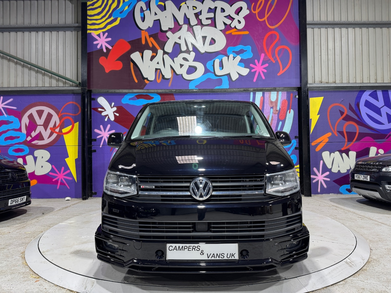 Used Volkswagen Transporter 2019 for sale - 76364736: Photo 2