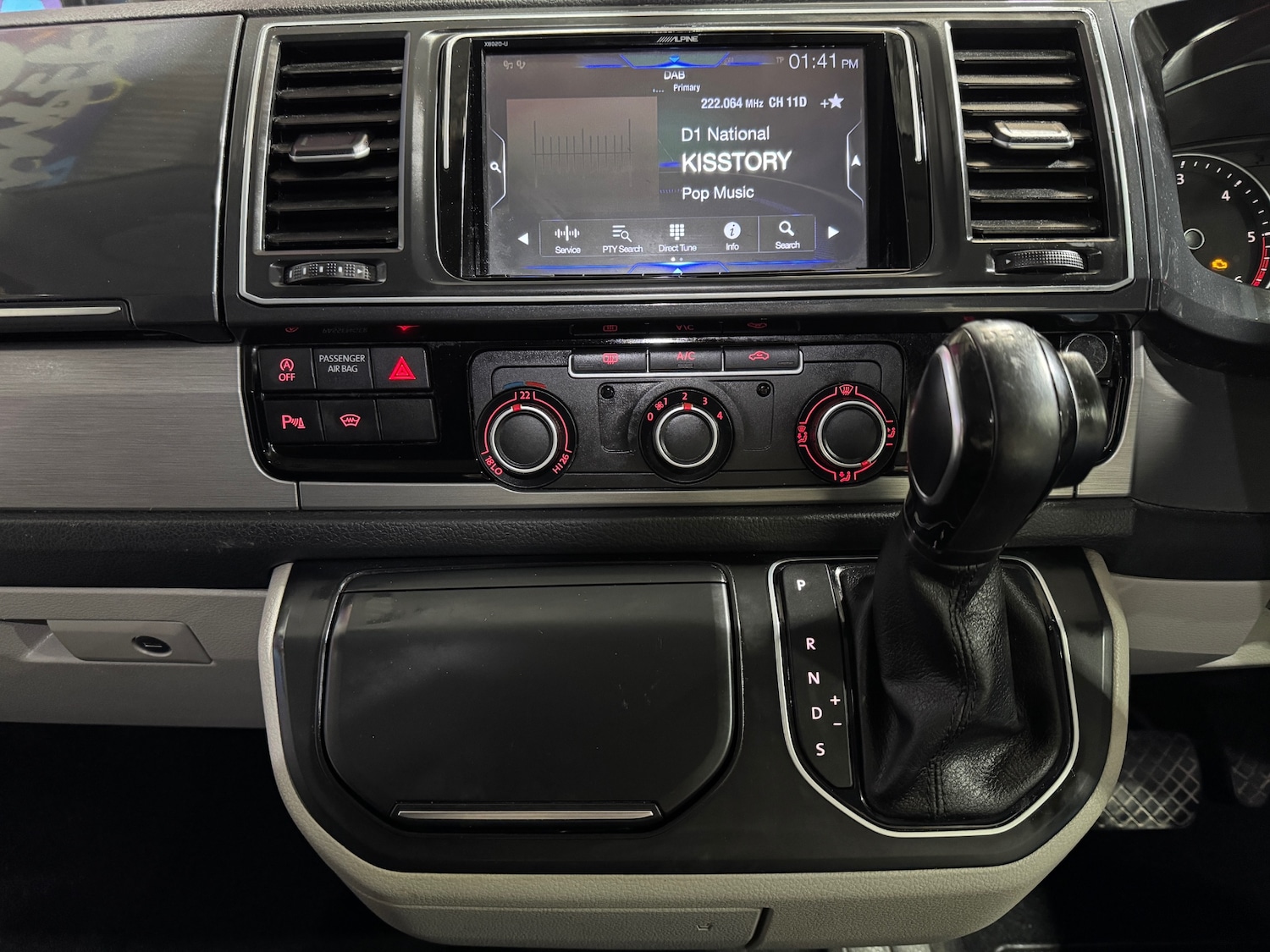 Used Volkswagen Transporter 2019 for sale - 76364736: Photo 33