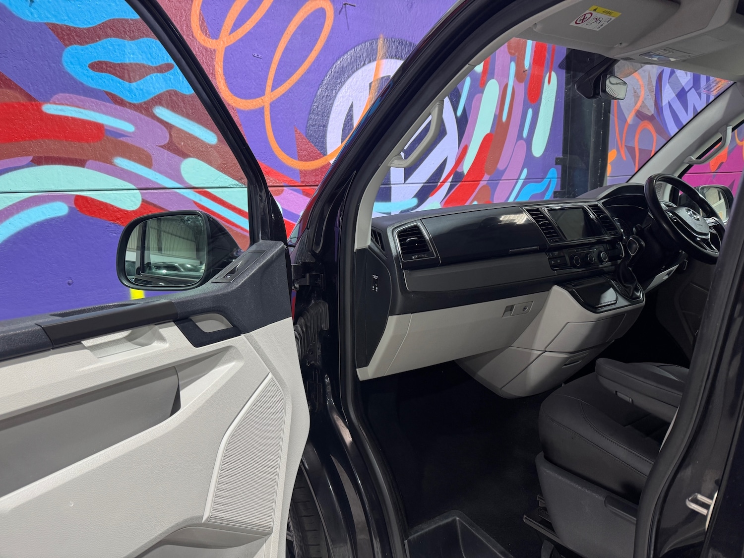 Used Volkswagen Transporter 2019 for sale - 76364736: Photo 38