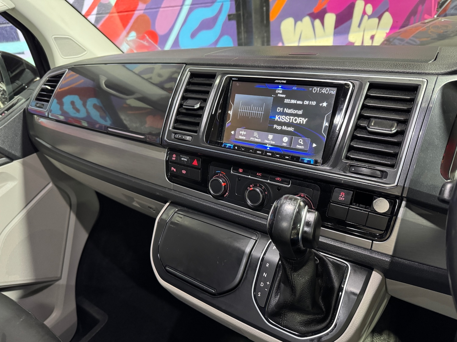 Used Volkswagen Transporter 2019 for sale - 76364736: Photo 6