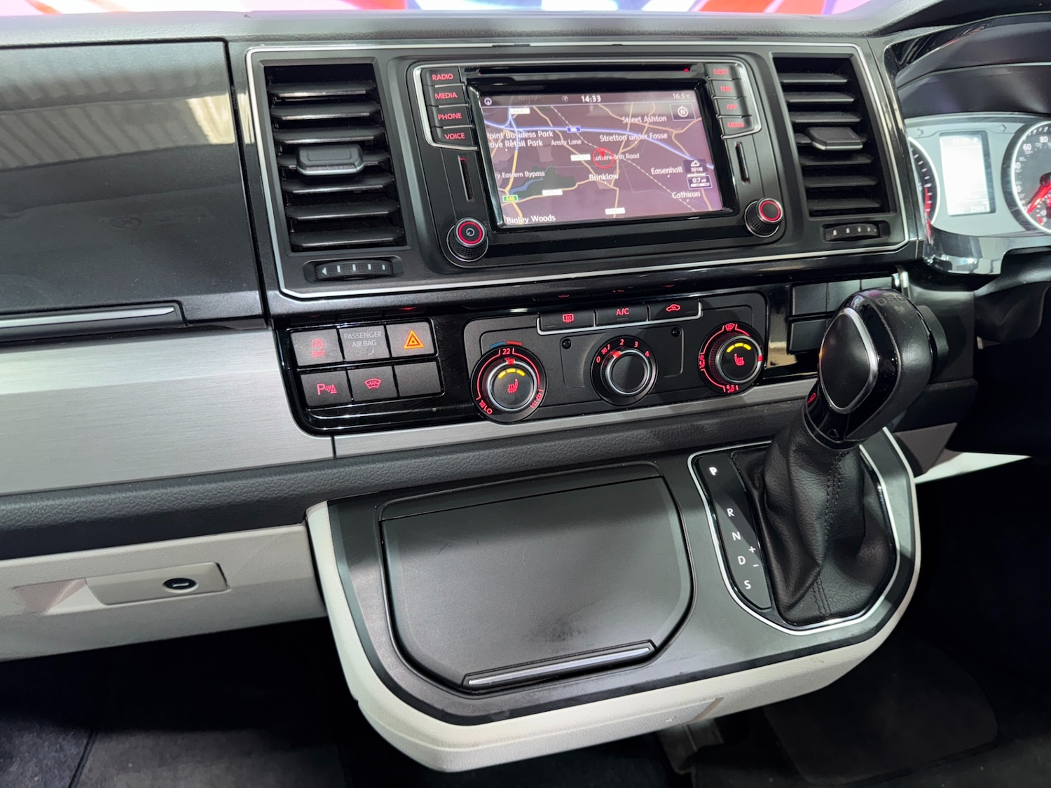 Used Volkswagen Transporter 2017 for sale - 76205756: Photo 11