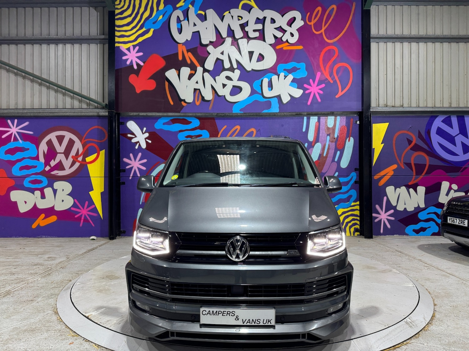 Used Volkswagen Transporter 2017 for sale - 76205756: Photo 2