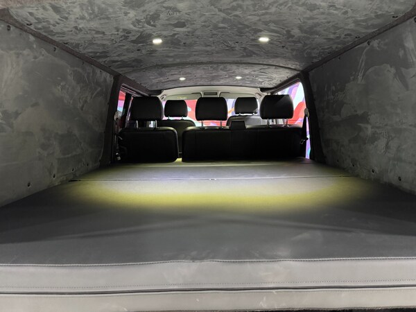Used Volkswagen Transporter 2017 for sale - 76205756: Photo 20