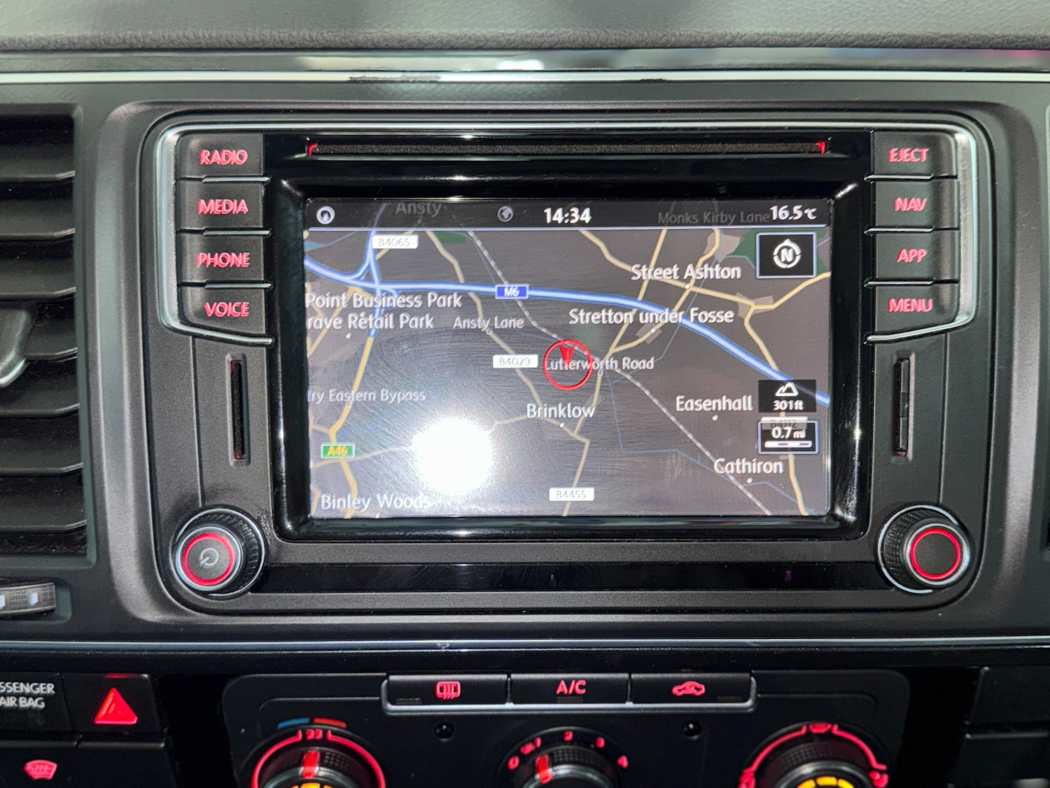 Used Volkswagen Transporter 2017 for sale - 76205756: Photo 35