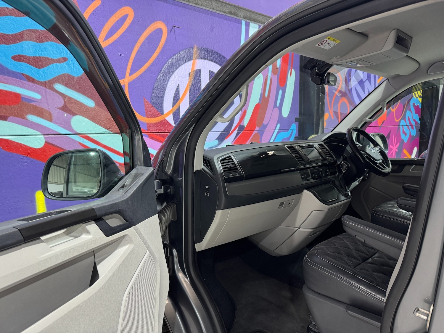 Used Volkswagen Transporter 2017 for sale - 76205756: Photo 42