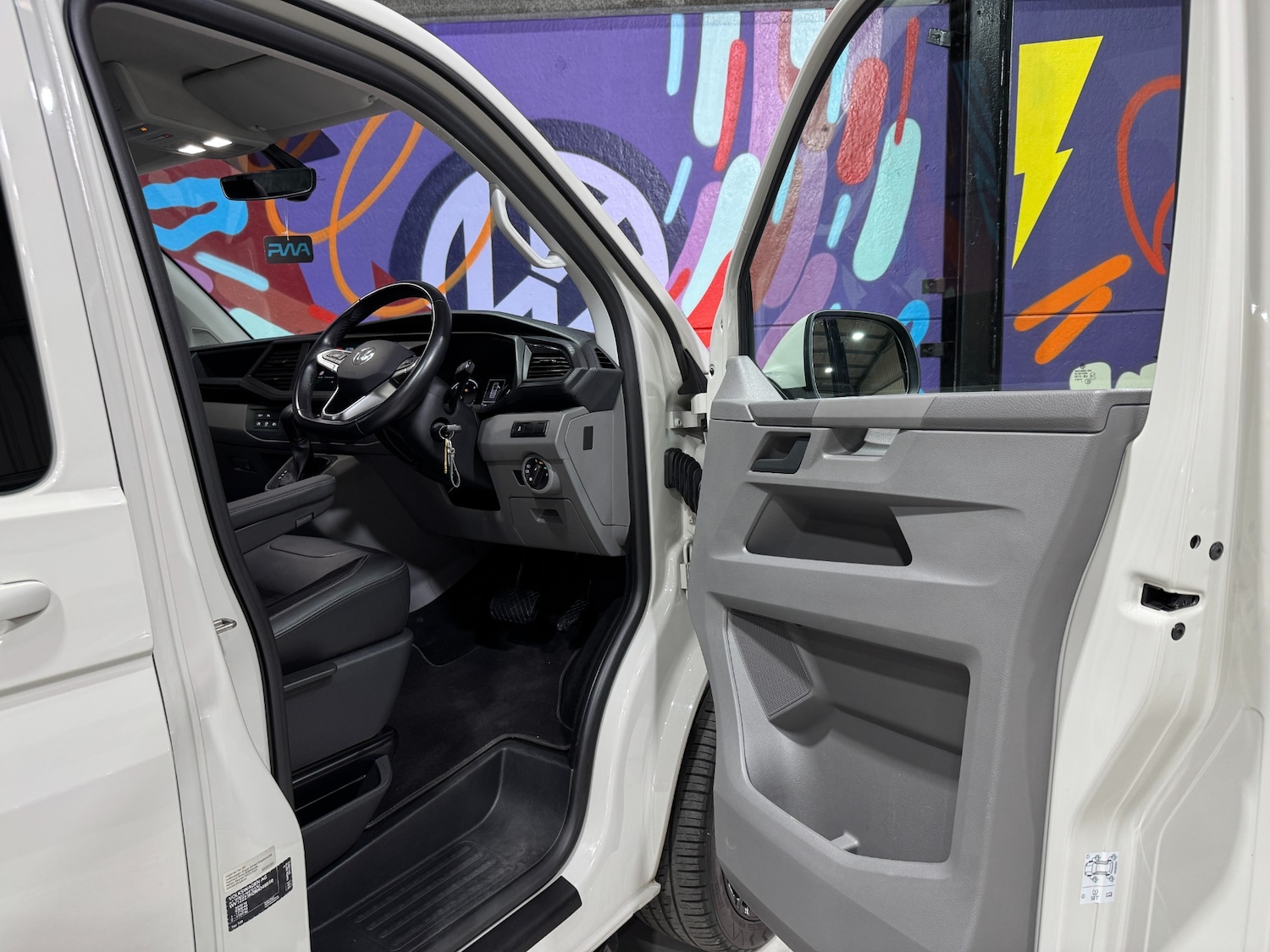 Used Volkswagen Transporter 2024 for sale - 76969651: Photo 56