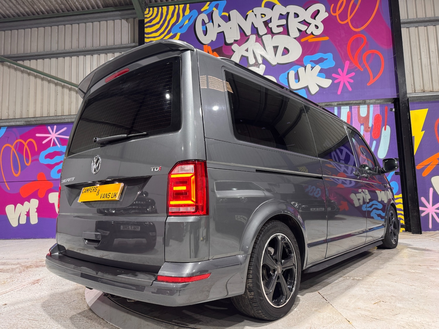 Used Volkswagen Transporter Shuttle 2017 for sale - 77296873: Photo 32