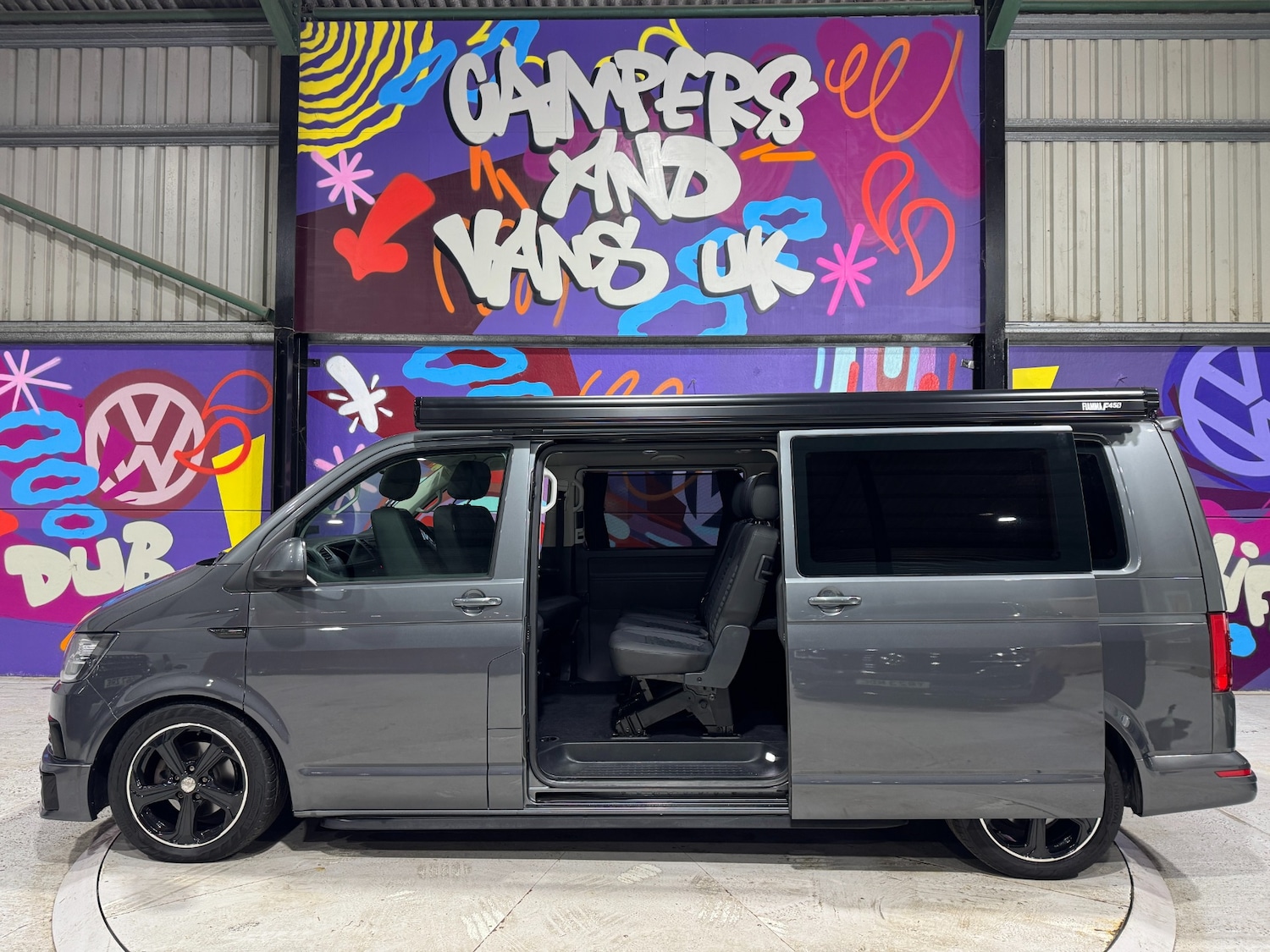 Used Volkswagen Transporter Shuttle 2017 for sale - 77296873: Photo 4