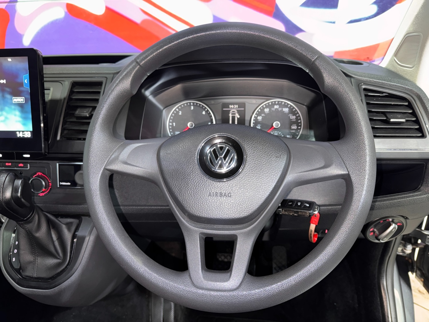 Used Volkswagen Transporter Shuttle 2017 for sale - 77296873: Photo 43