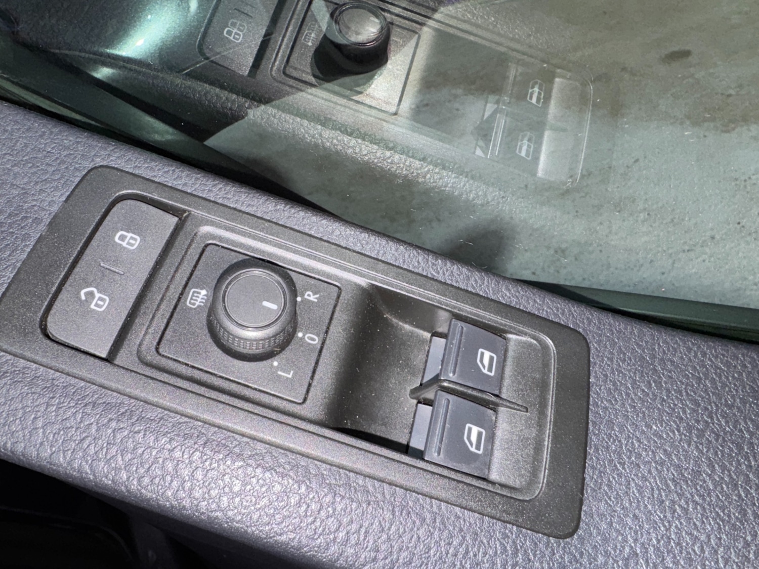 Used Volkswagen Transporter Shuttle 2017 for sale - 77296873: Photo 45