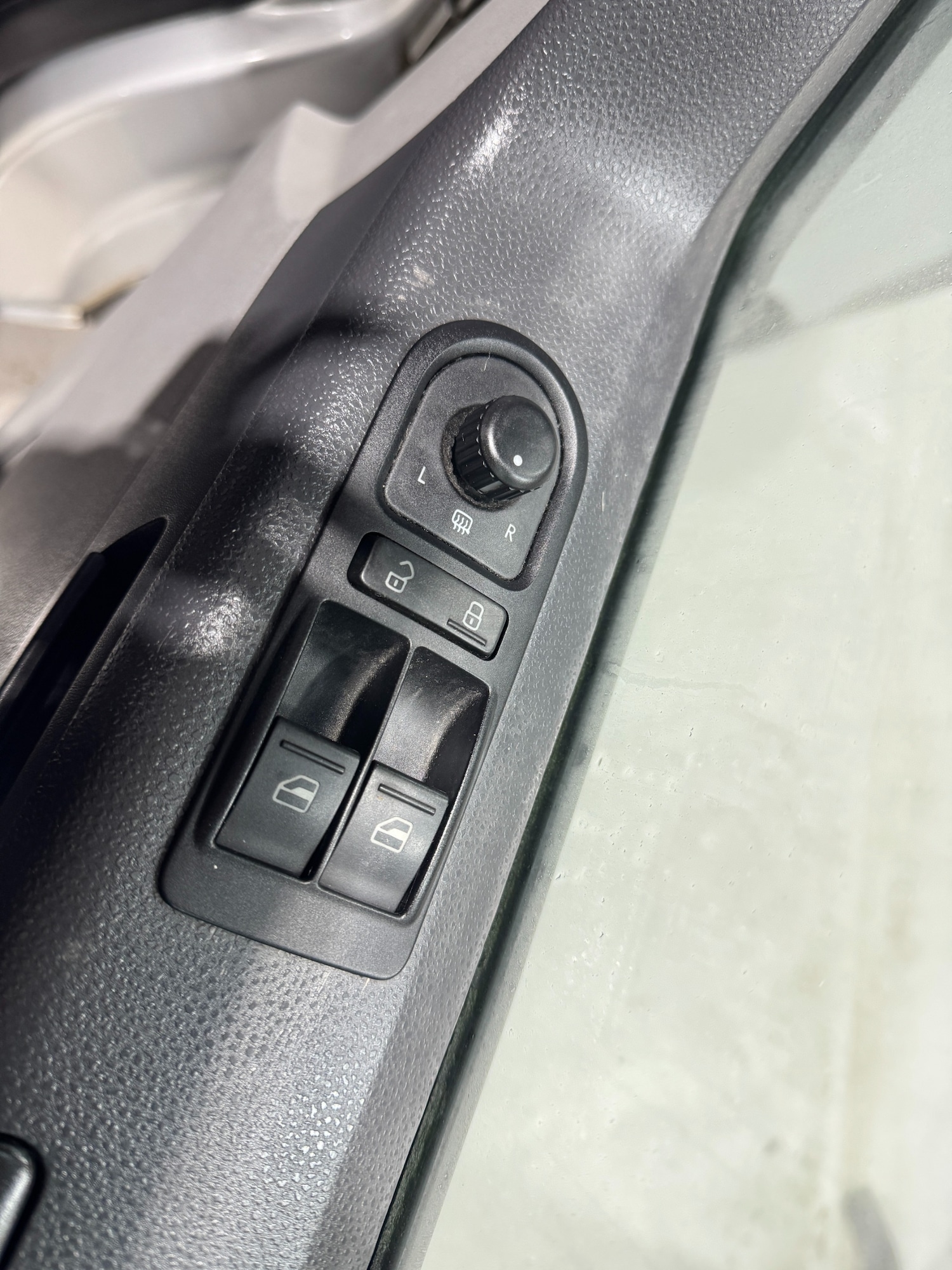 Used Volkswagen Transporter 2010 for sale - 77228368: Photo 30