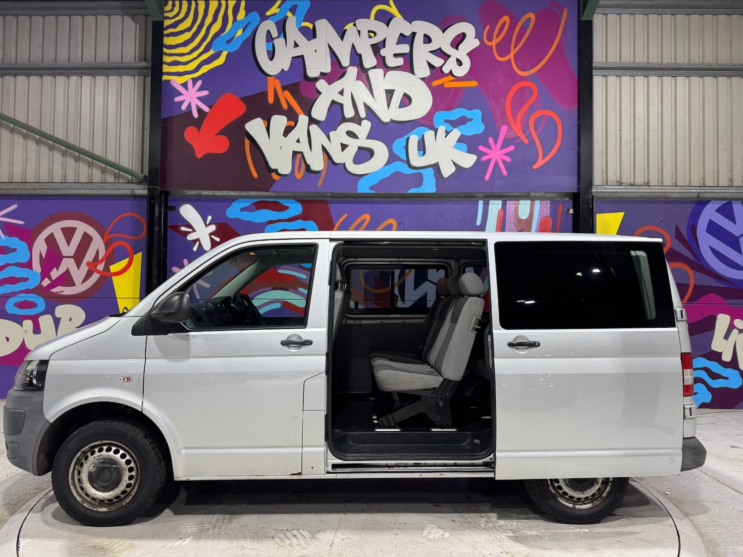 Used Volkswagen Transporter 2010 for sale - 77228368: Photo 6