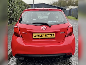 Used Toyota Yaris 2017 for sale - 78549500: Photo