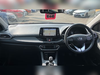Used Hyundai i30 2018 for sale - 75792770: Photo