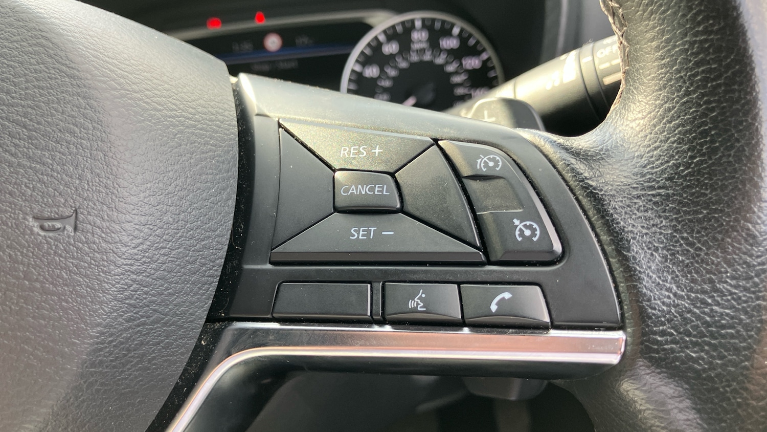 Used Nissan Juke 2023 for sale - 75792800: Photo 16