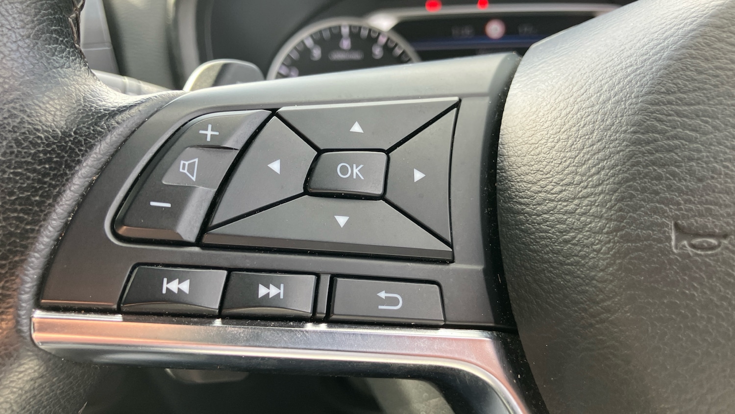 Used Nissan Juke 2023 for sale - 75792800: Photo 17