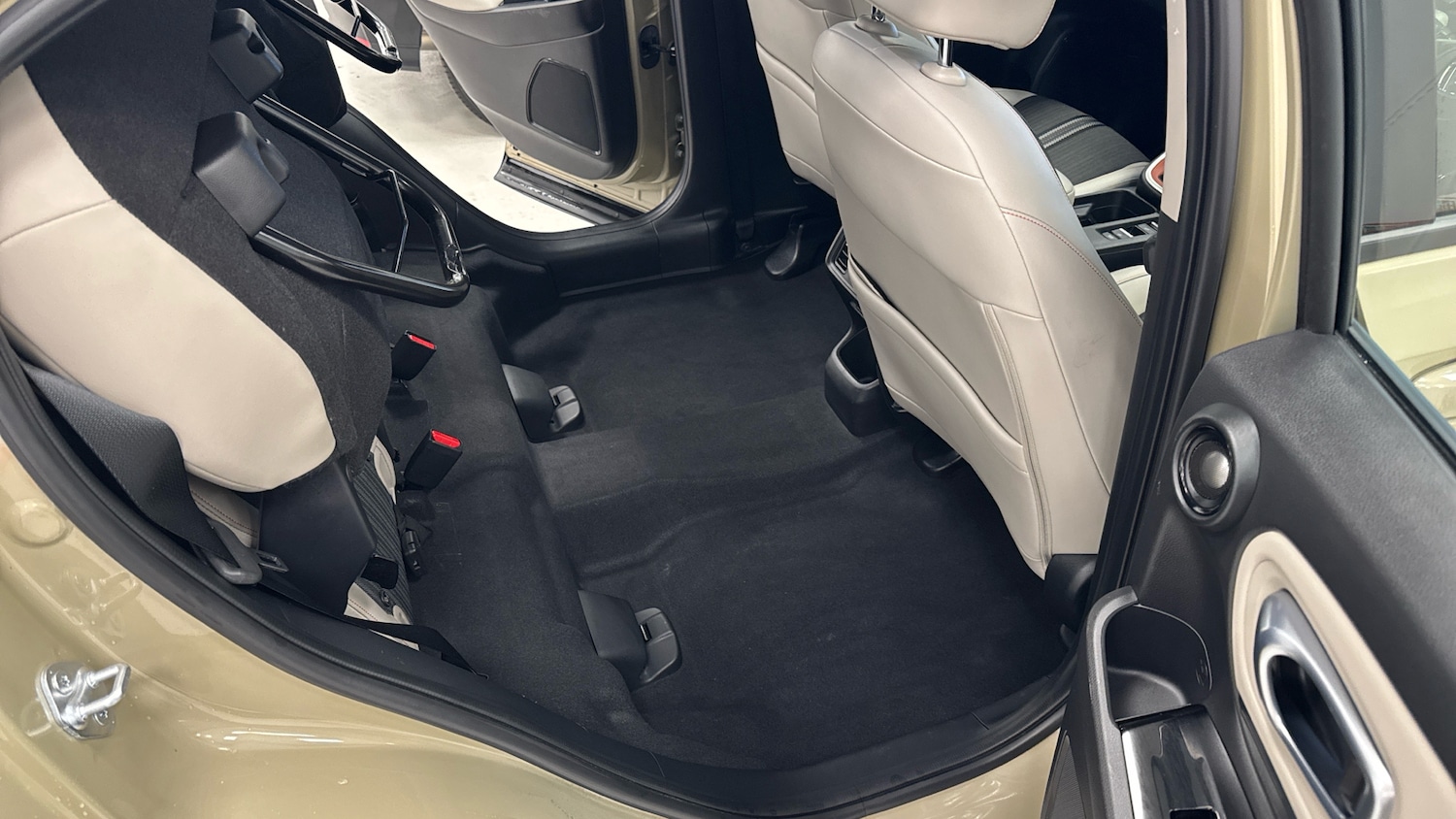 Used Honda HR-V 2024 for sale - 77450304: Photo 31