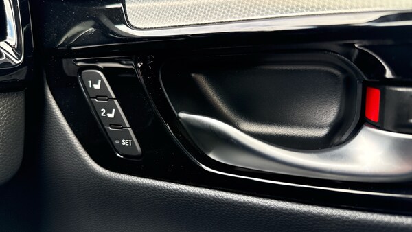 Used Honda CR-V 2025 for sale - 76131111: Photo 19