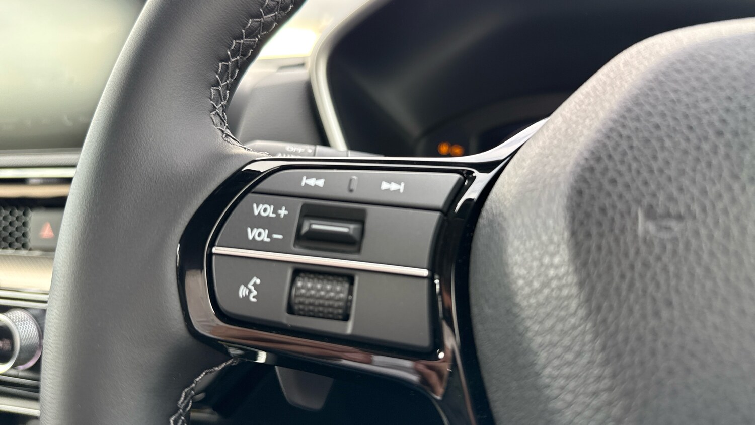 Used Honda CR-V 2025 for sale - 76131111: Photo 22