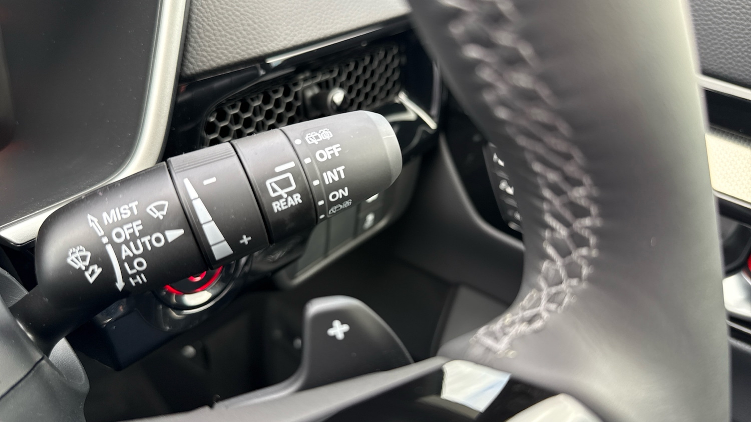 Used Honda CR-V 2025 for sale - 76131111: Photo 24