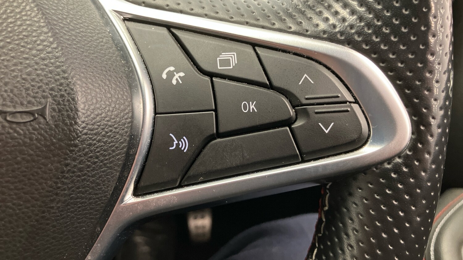 Used Renault Clio 2021 for sale - 77094011: Photo 18