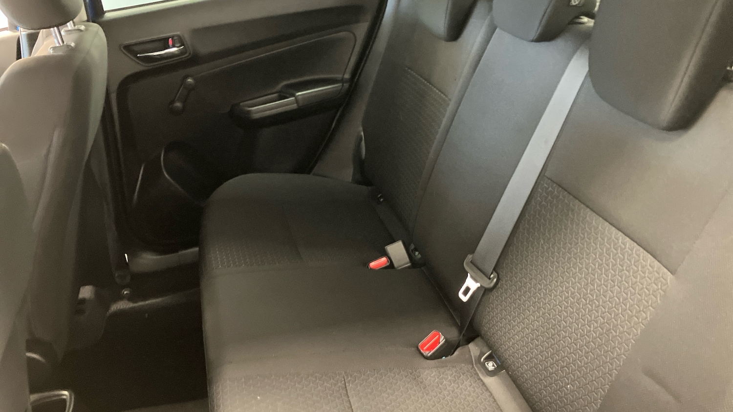 Used Suzuki Swift 2019 for sale - 77148330: Photo 8