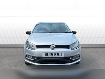 Used Volkswagen Polo 2015 for sale - 79307847: Photo