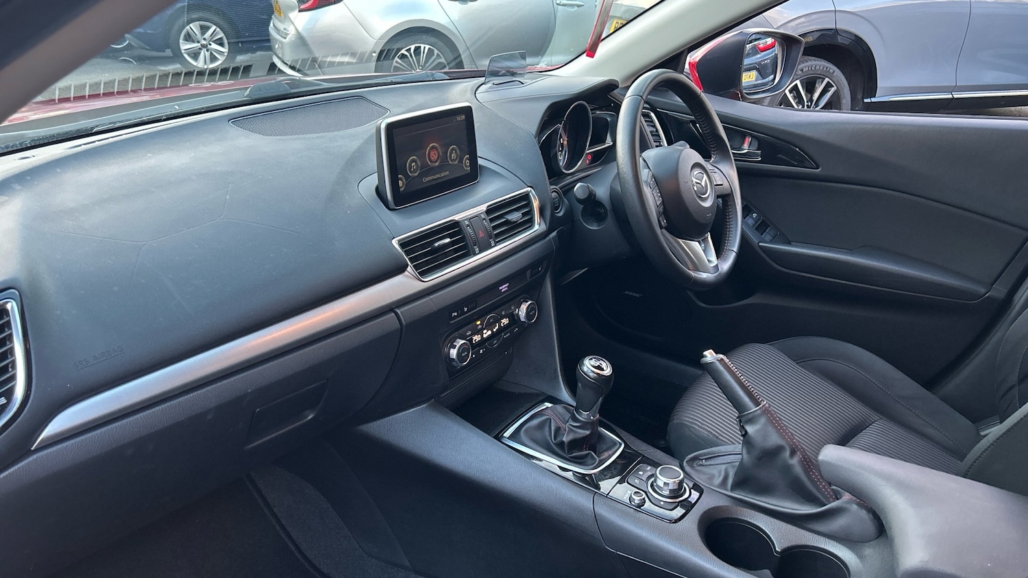 Used Mazda Mazda3 2016 for sale - 76534322: Photo 2