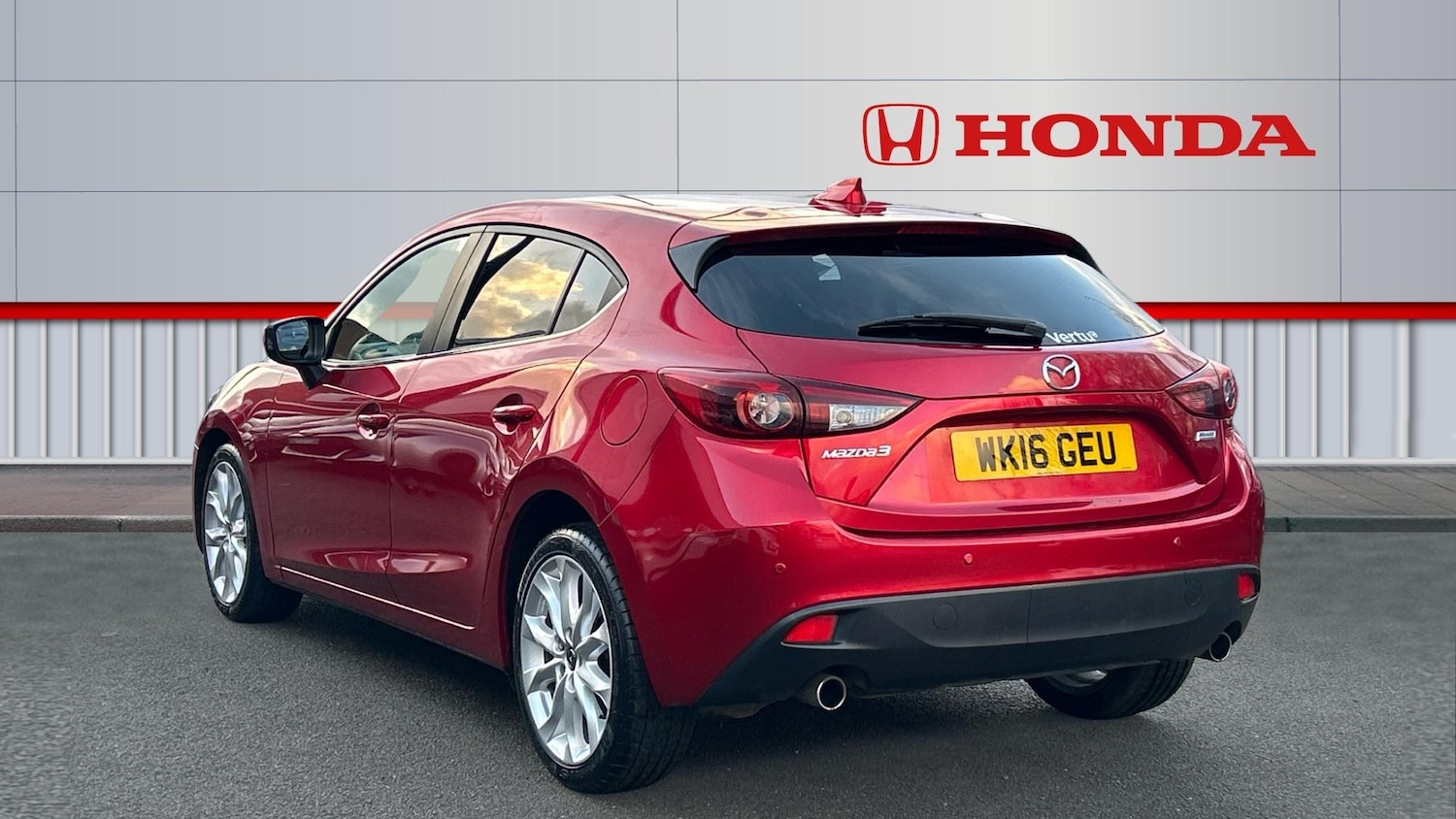 Used Mazda Mazda3 2016 for sale - 76534322: Photo 3