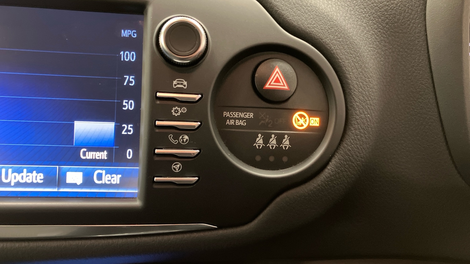 Used Toyota Yaris 2019 for sale - 76817414: Photo 28