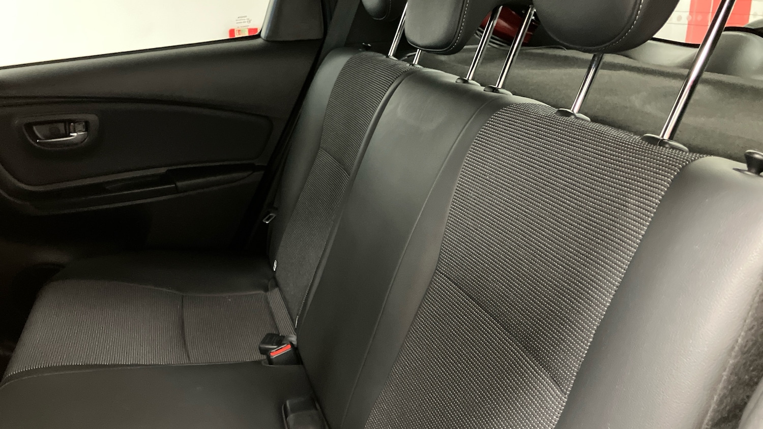 Used Toyota Yaris 2019 for sale - 76817414: Photo 8