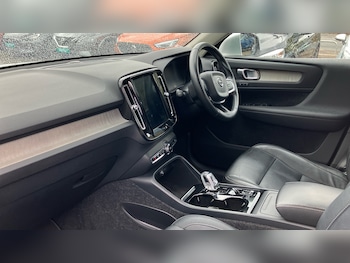 Used Volvo XC40 2018 for sale - 75959392: Photo