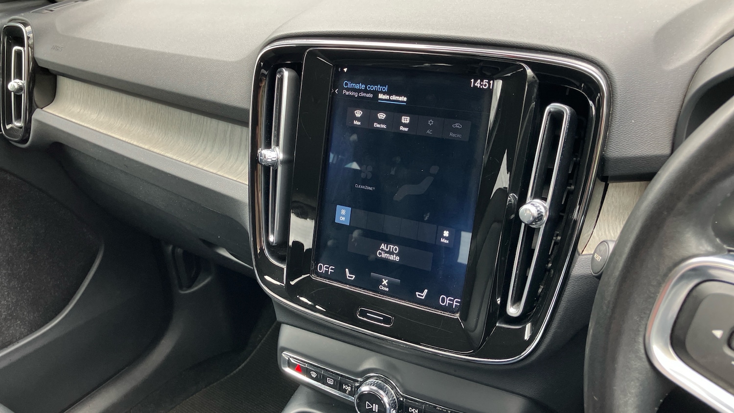 Used Volvo XC40 2018 for sale - 75959392: Photo 31