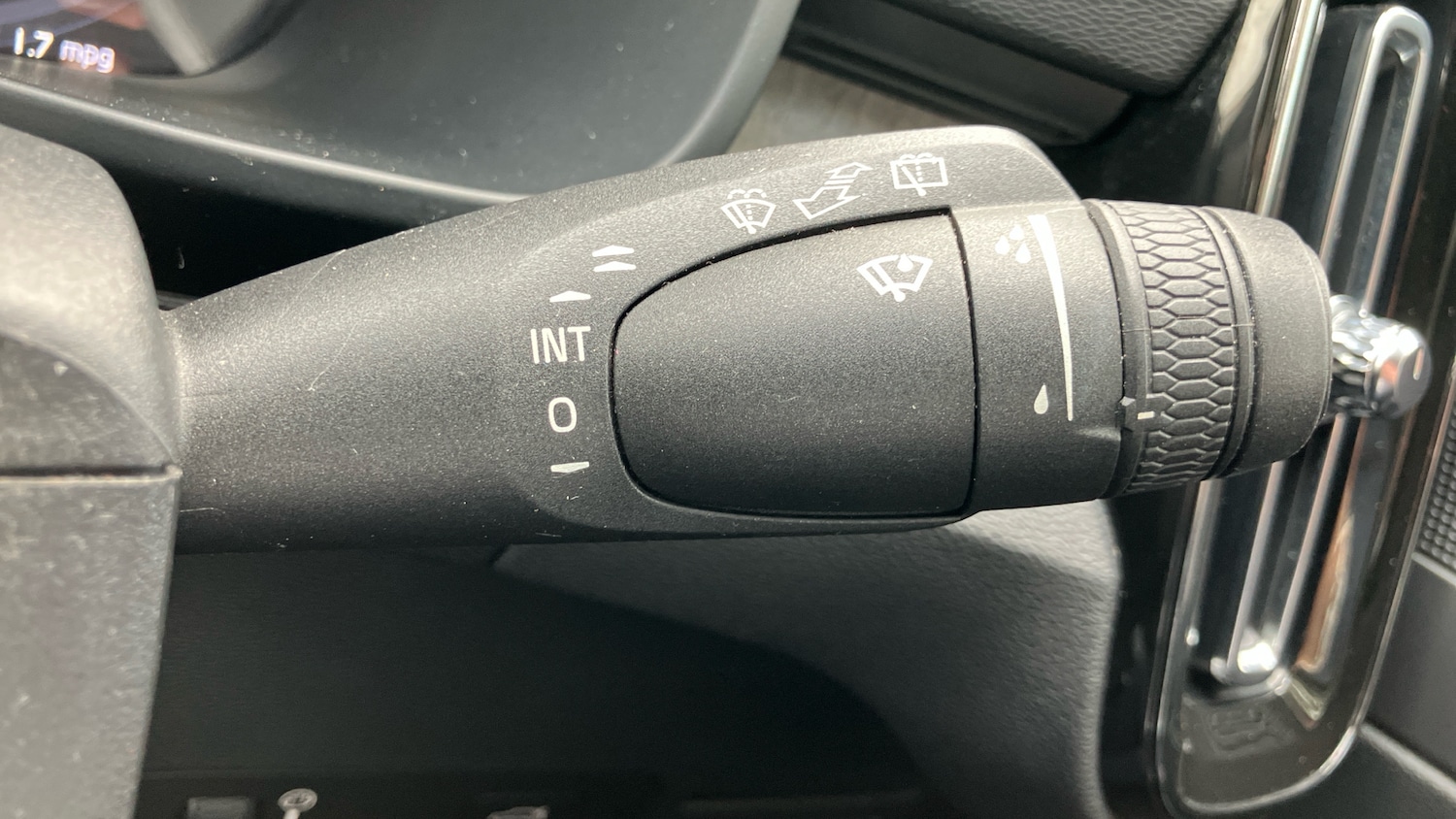 Used Volvo XC40 2018 for sale - 75959392: Photo 35