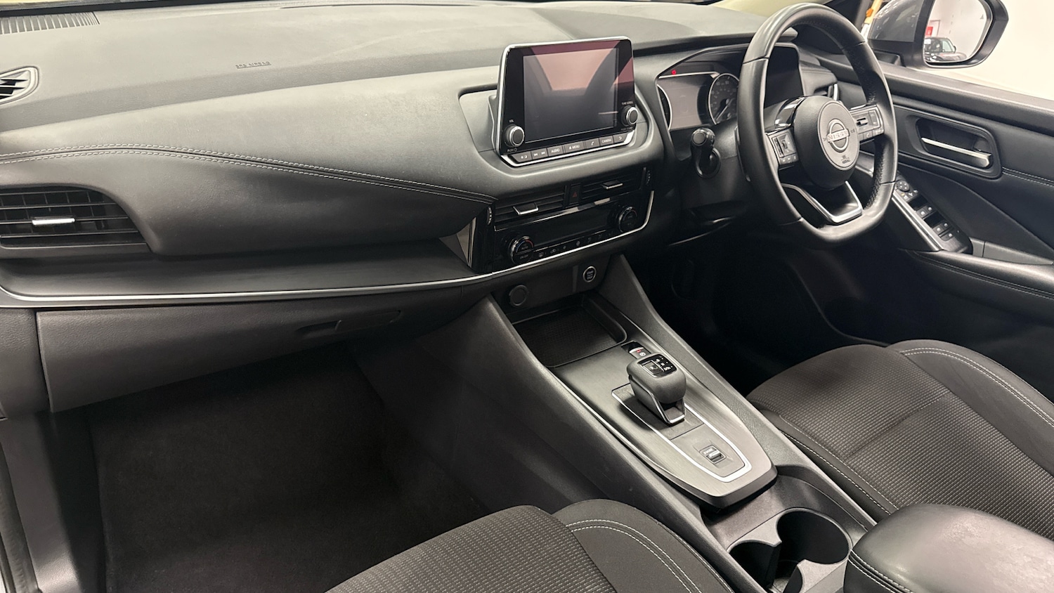 Used Nissan Qashqai 2023 for sale - 76579715: Photo 2