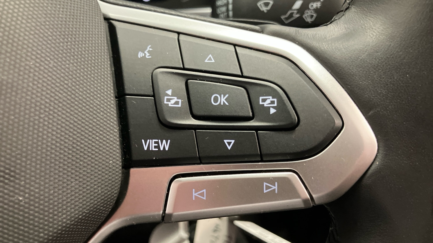 Used Volkswagen T-Roc 2022 for sale - 77159125: Photo 15