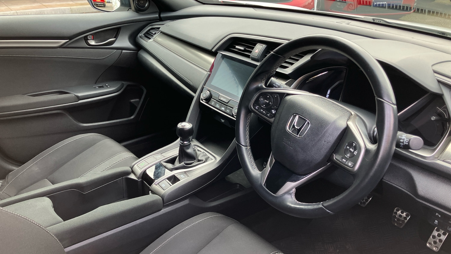 Used Honda Civic 2019 for sale - 76533610: Photo 14
