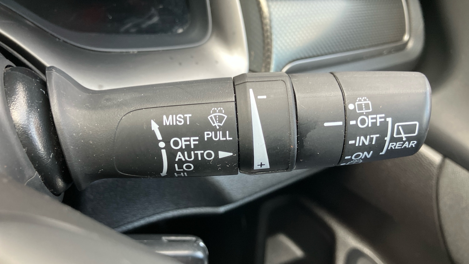 Used Honda Civic 2019 for sale - 76533610: Photo 18