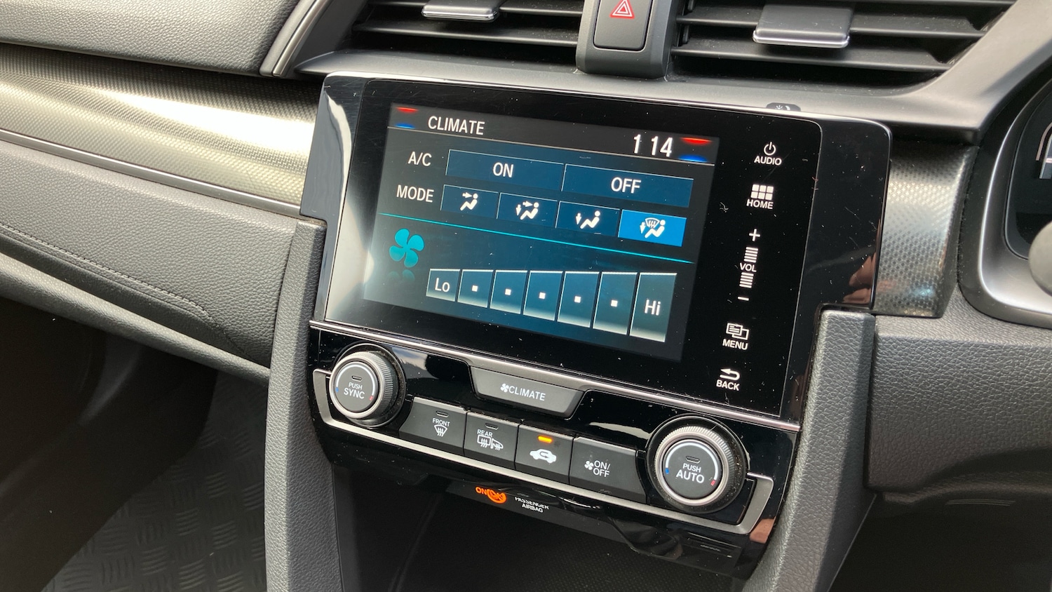 Used Honda Civic 2019 for sale - 76533610: Photo 24