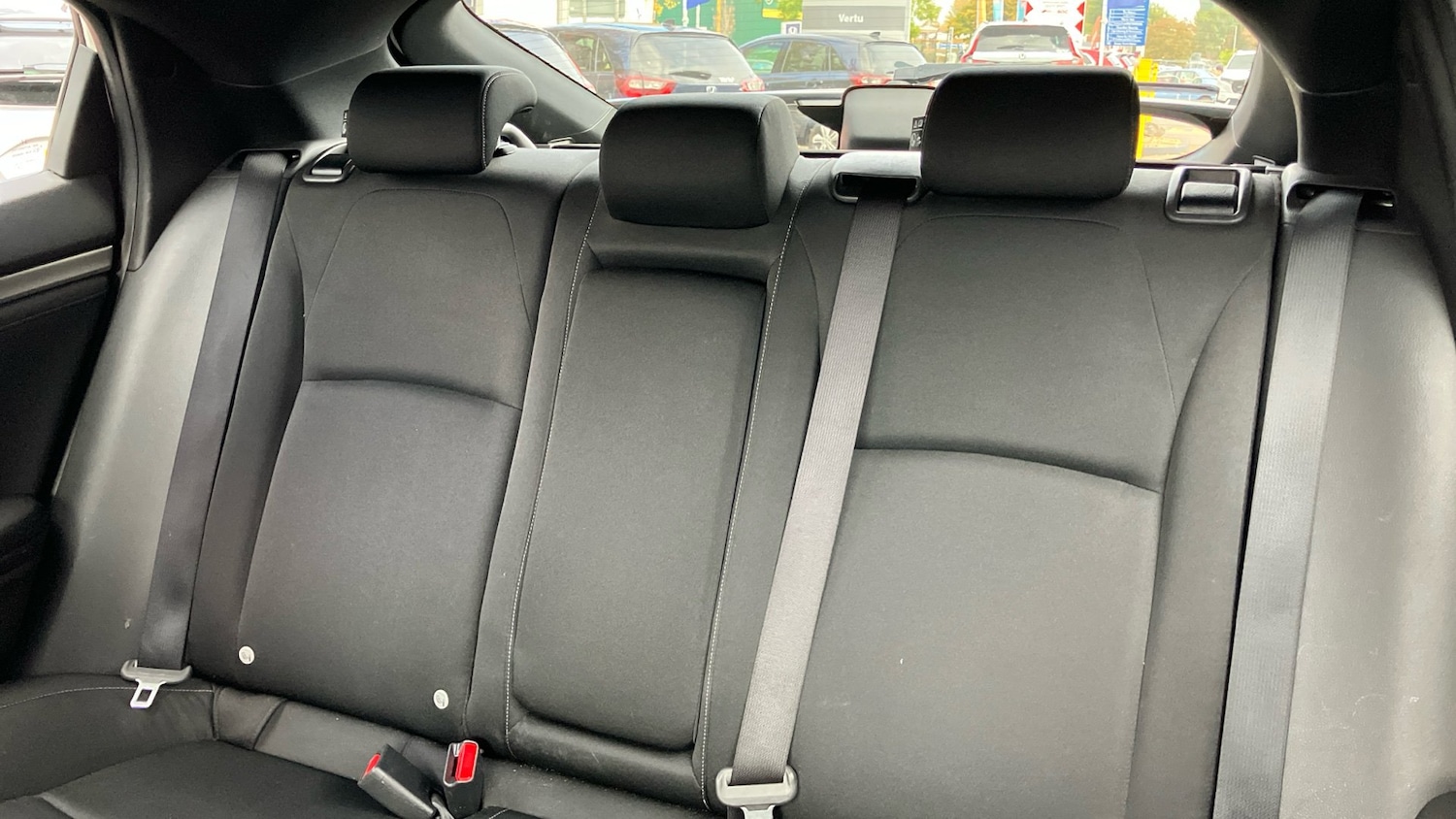 Used Honda Civic 2019 for sale - 76533610: Photo 8