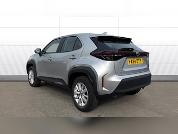 Used Toyota Yaris Cross 2024 for sale - 77974435: Photo