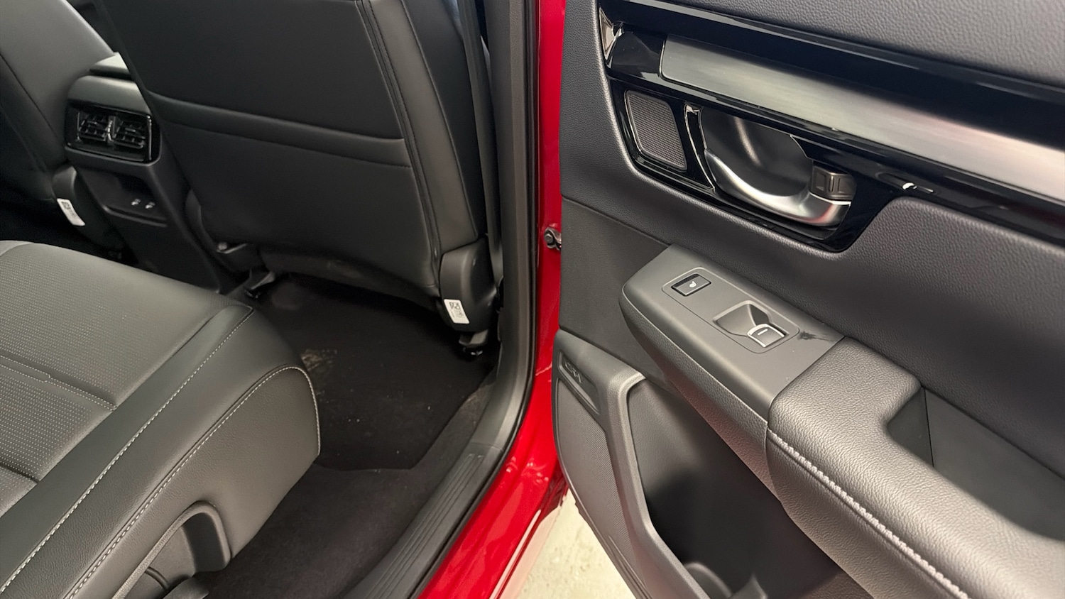 Used Honda CR-V 2025 for sale - 76131109: Photo 13