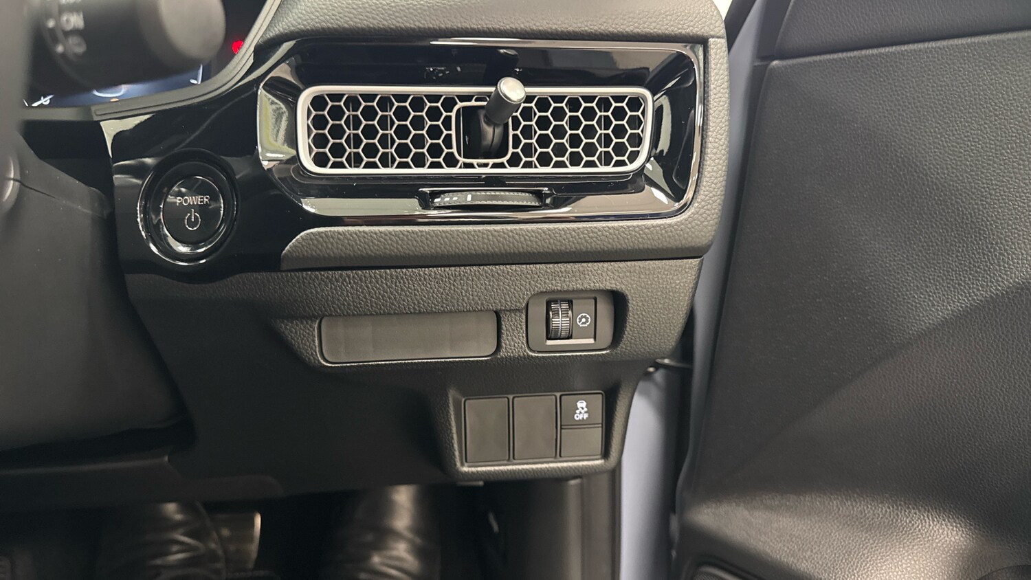 Used Honda Civic 2025 for sale - 77490590: Photo 32