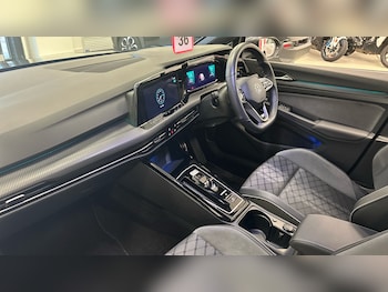Used Volkswagen Golf 2023 for sale - 76504442: Photo