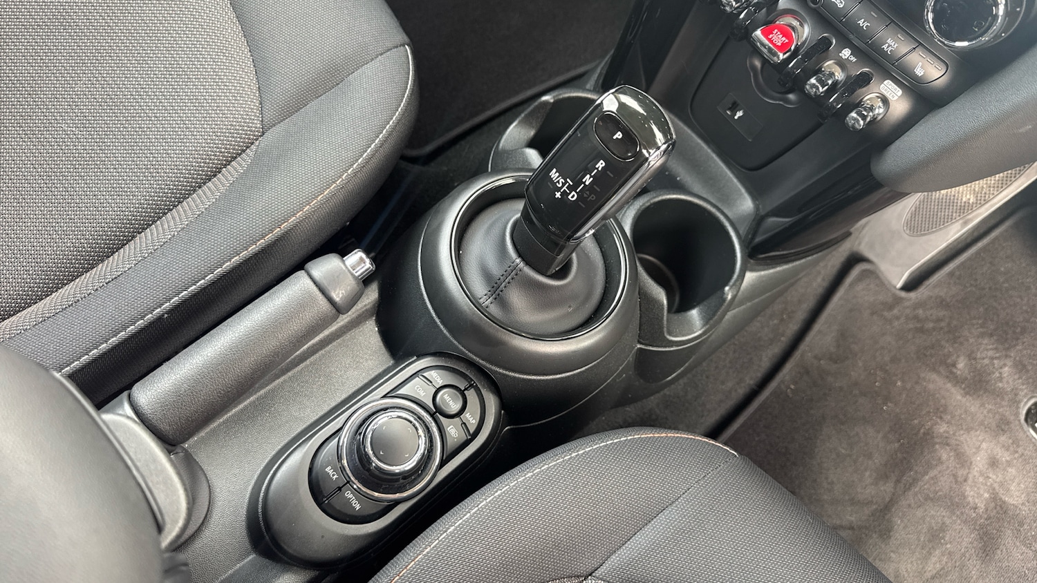 Used MINI Hatch 2022 for sale - 76918773: Photo 10