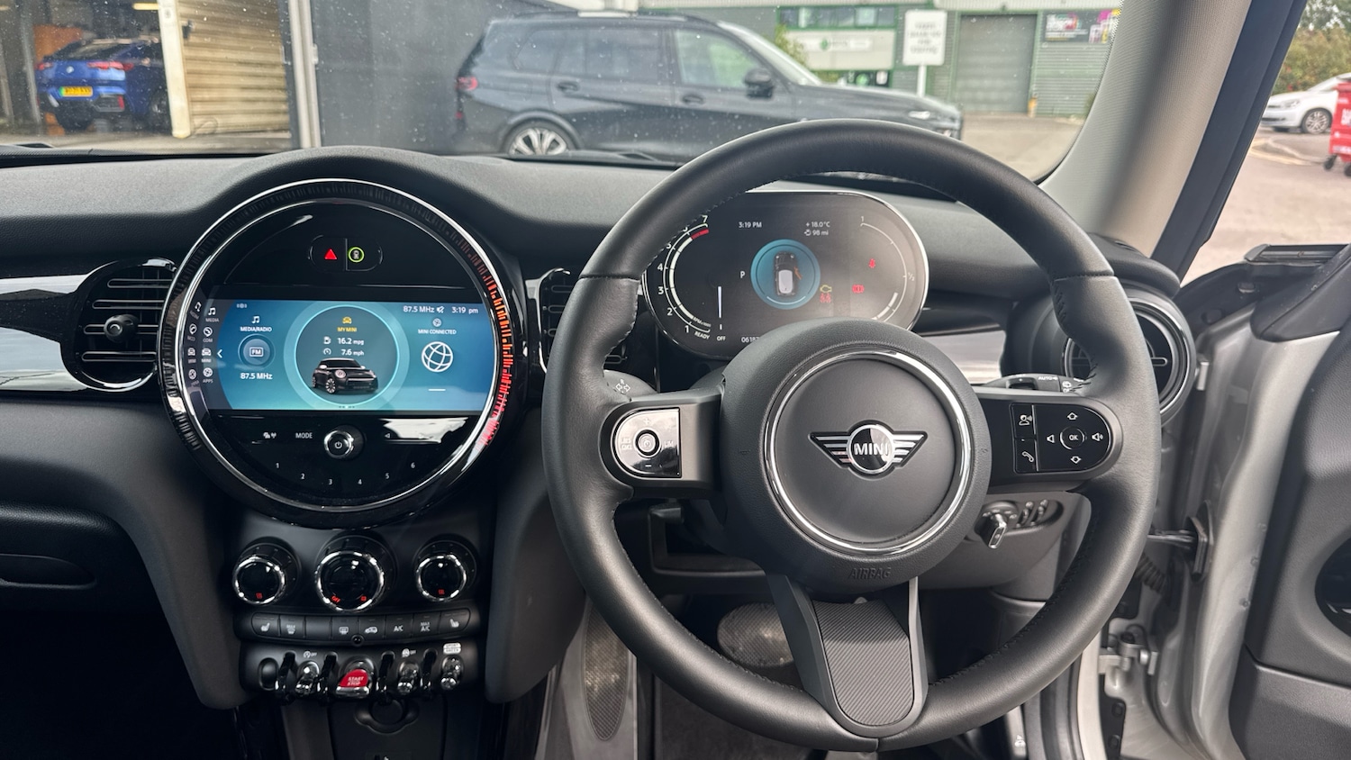 Used MINI Hatch 2022 for sale - 76918773: Photo 5